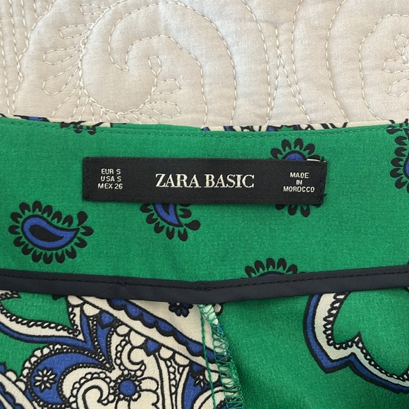 Zara Paisley Shorts - Picture 3 of 3
